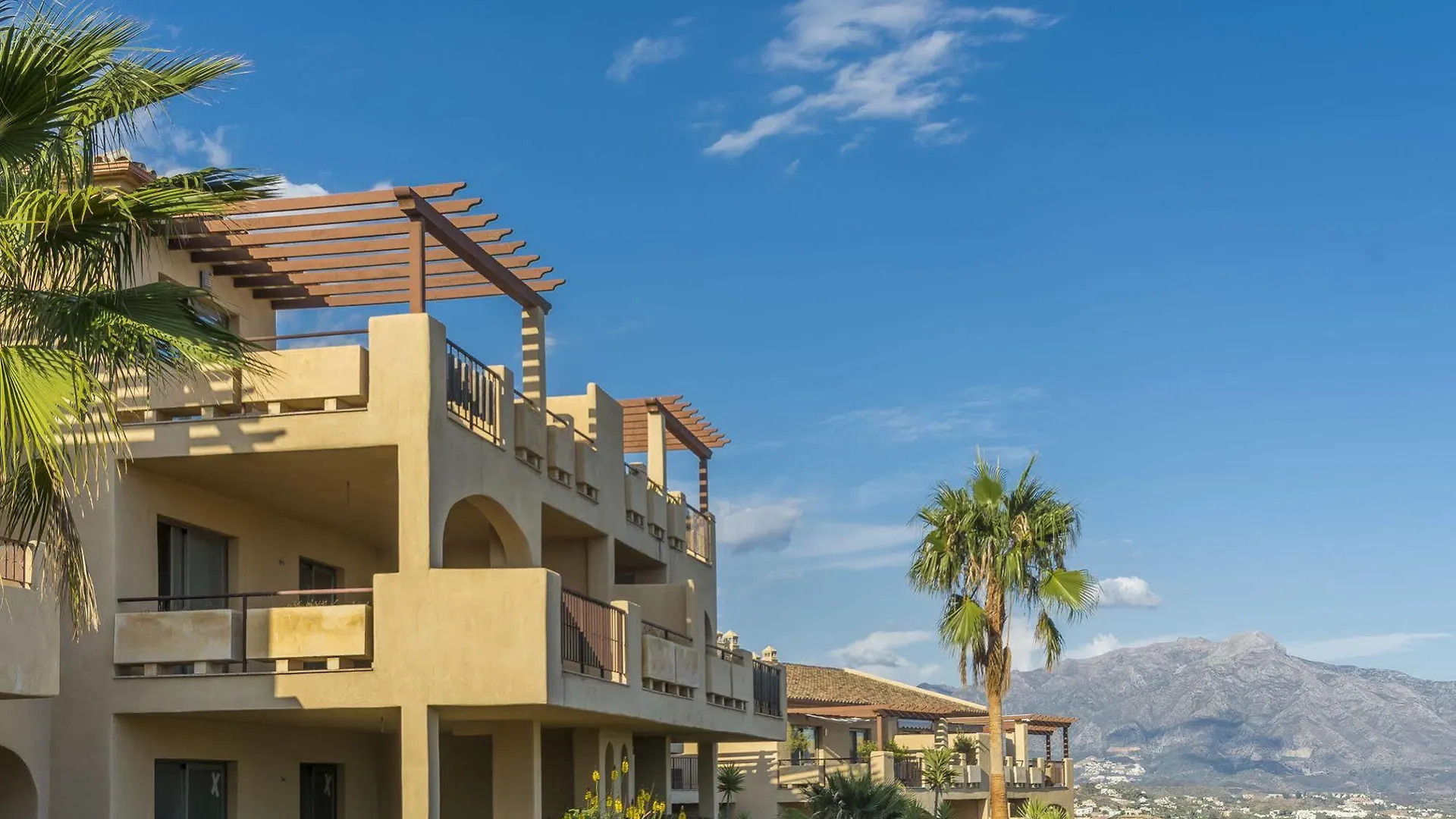 Quartiers Marbellabenahavis Hotel 4*,